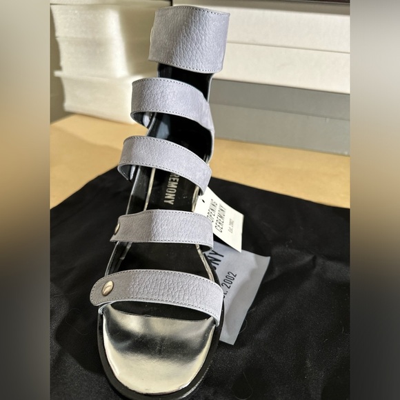 🔥 FIRE SALE CLOSET CLOSING🔥 Rare Opening Ceremony Suede Wedge Sandal Iris Blue - Picture 4 of 11